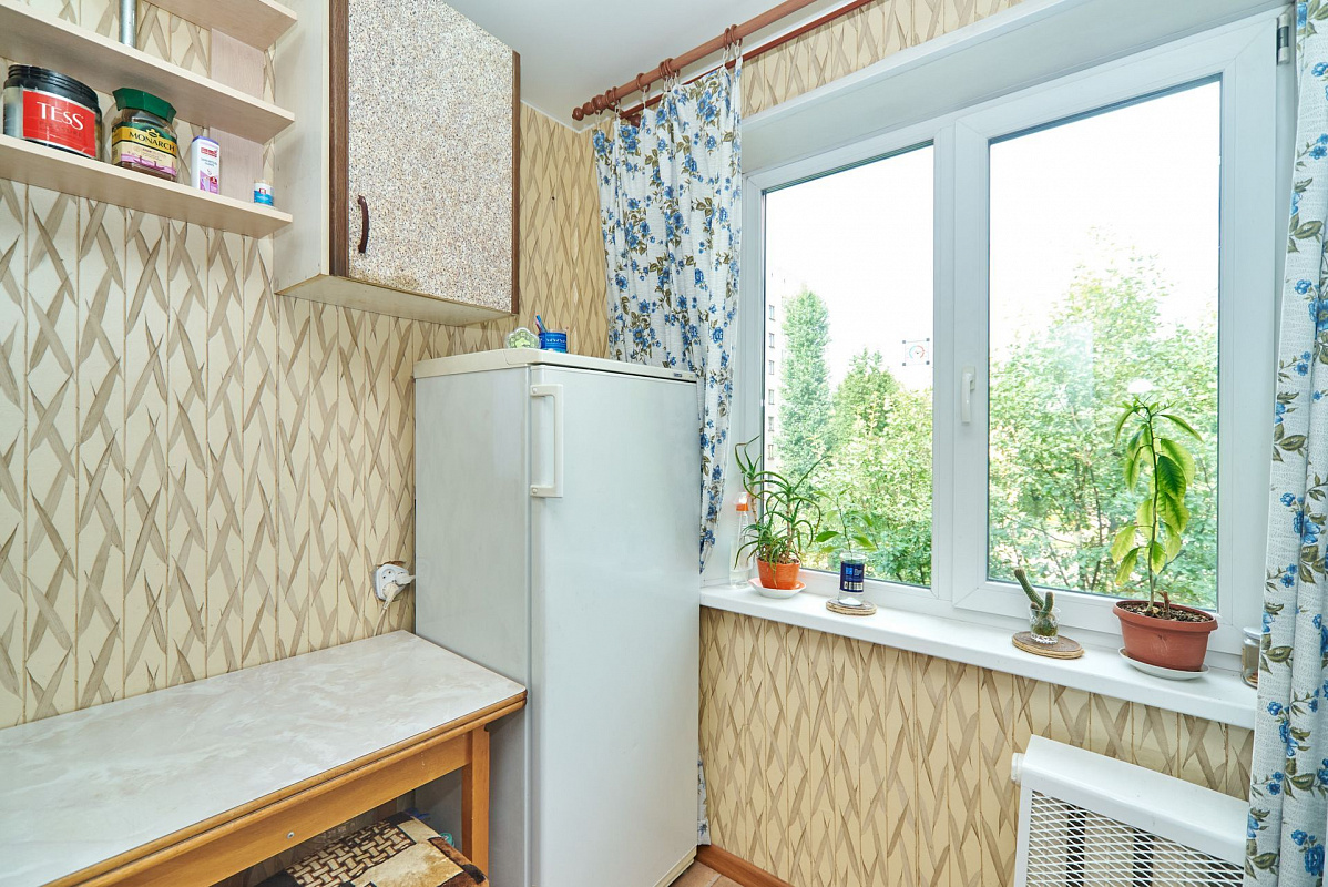 Ярославская обл, г Ярославль, улица Урицкого, д 45